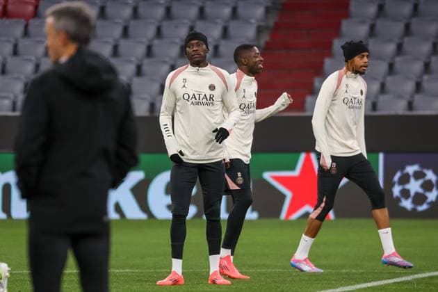 Randal Kolo Muani Paris Saint Germain, PSG, 23 with Bradley Barcola Paris Saint Germain, PSG, 29 and Ousmane Dembele Paris Saint Germain, PSG, 10 , Ger, Final training, Paris Saint Germain, PSG, Football, UEFA Champions League, Matchday 5, 2024 2025 season, 25 11 2024, Ger, Final training, Paris Saint Germain, PSG, Football, UEFA Champions League, Matchday 5, 2024 2025 season, 25 11 2024 Muenchen Copyright: xEibner-Pressefoto JennixMaulx EP_JML