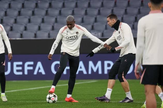 Nuno Mendes Paris Saint Germain, PSG, 25 with ball, Ger, Final training, Paris Saint Germain, PSG, Football, UEFA Champions League, Matchday 5, 2024 2025 season, 25 11 2024, Ger, Final training, Paris Saint Germain, PSG, Football, UEFA Champions League, Matchday 5, 2024 2025 season, 25 11 2024 Muenchen Copyright: xEibner-Pressefoto JennixMaulx EP_JML