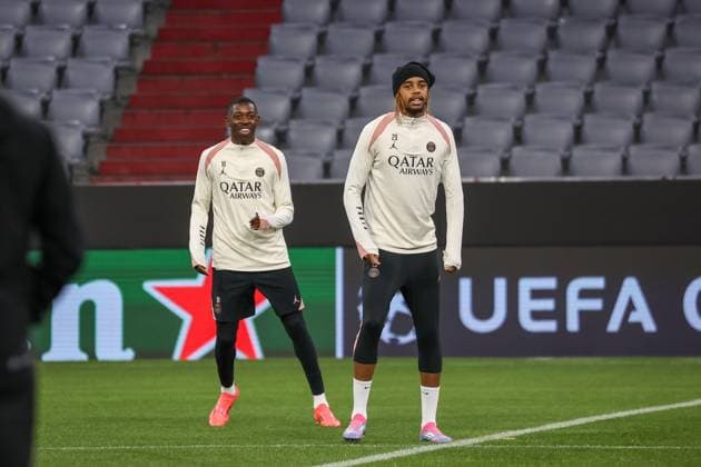 Ousmane Dembele Paris Saint Germain, PSG, 10 with Bradley Barcola Paris Saint Germain, PSG, 29 , Ger, Final training, Paris Saint Germain, PSG, Football, UEFA Champions League, Matchday 5, 2024 2025 season, 25 11 2024, Ger, Final training, Paris Saint Germain, PSG, Football, UEFA Champions League, Matchday 5, 2024 2025 season, 25 11 2024 Muenchen Copyright: xEibner-Pressefoto JennixMaulx EP_JML
