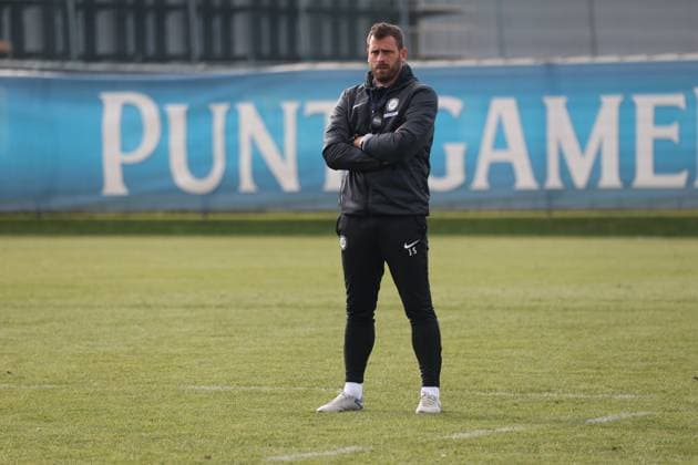 SOCCER - UEFA CL, Sturm vs Girona GRAZ,AUSTRIA,26.NOV.24 - SOCCER - UEFA Champions League, SK Sturm Graz vs Girona FC, preview, training Sturm. Image shows head coach Juergen Saeumel (Sturm).  GEPAxpictures xChrisxBauer