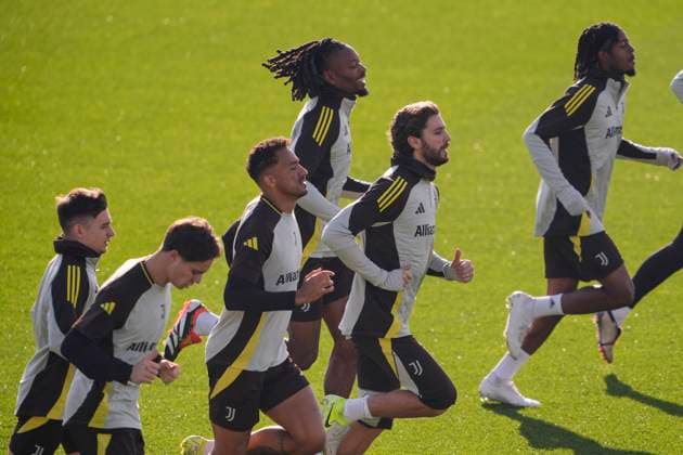Juventus Francisco Conceicao, Juventus Kenan Yildiz, Juventus Danilo,Juventus Manuel Locatelli,Juventus Samuel Mbangula during training session at JTC Continassa in Turin on the eve of their League Phase, Matchday 5 of UEFA Champions League football match against Aston Villa - November 26, 2024. - Soccer .  Copyright: xFabioFerrari LaPressex