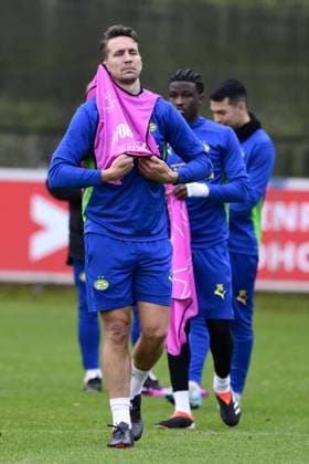 EINDHOVEN - PSV s Luuk de Jong during a training session ahead of tomorrow s Champions League match against Shachtar Donetsk. ANP OLAF KRAAK xVIxANPxSportx xxANPxIVx 514326187 originalFilename: 514326187.jpg