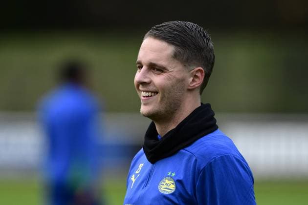 EINDHOVEN - Joey Veerman of PSV during a training session ahead of tomorrow s Champions League match against Shachtar Donetsk. ANP OLAF CRACK xVIxANPxSportx xxANPxIVx 514326515 originalFilename: 514326515.jpg