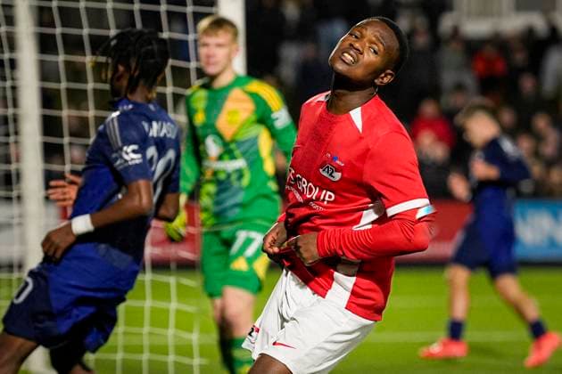 2024-11-26 AZ U19 v Manchester United, ManU U19 - UEFA Youth League 2024 25 WIJDEWORMER, NETHERLANDS - NOVEMBER 26: Jeremiah Esajas of AZ U19 looks dejected during the UEFA Youth League 2024 25 match between AZ U19 and Manchester United U19 at AFAS Trainingscomplex on November 26, 2024 in Wijdewormer, Netherlands. Wijdewormer AFAS Trainingscomplex Netherlands Content not available for redistribution in The Netherlands directly or indirectly through any third parties. Copyright: xEdxvanxdexPolx