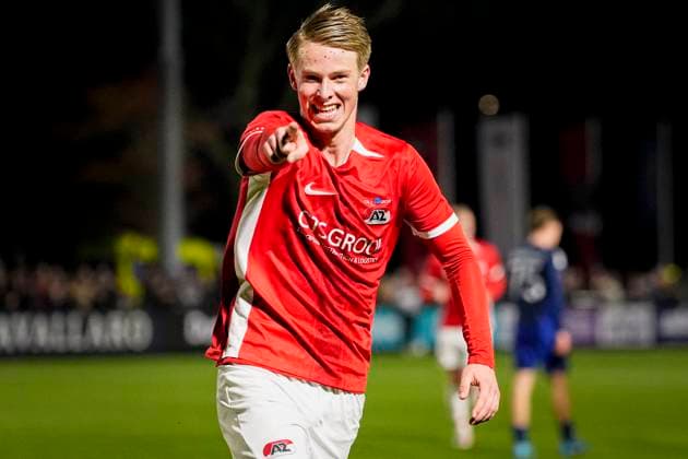 2024-11-26 AZ U19 v Manchester United, ManU U19 - UEFA Youth League 2024 25 WIJDEWORMER, NETHERLANDS - NOVEMBER 26: Kasper Boogaard of AZ U19 celebrates after scoring his teams second goal during the UEFA Youth League 2024 25 match between AZ U19 and Manchester United U19 at AFAS Trainingscomplex on November 26, 2024 in Wijdewormer, Netherlands. Wijdewormer AFAS Trainingscomplex Netherlands Content not available for redistribution in The Netherlands directly or indirectly through any third parties. Copyright: xEdxvanxdexPolx