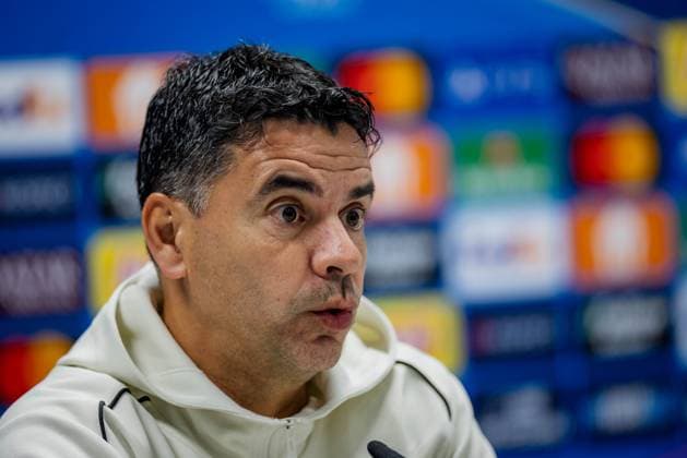 SOCCER - UEFA CL, Sturm vs Girona KLAGENFURT,AUSTRIA,26.NOV.24 - SOCCER - UEFA Champions League, SK Sturm Graz vs Girona FC, preview, press conference, PK, Pressekonferenz Girona. Image shows head coach Miguel Sanchez (Girona).  GEPAxpictures xMatthiasxTrinkl