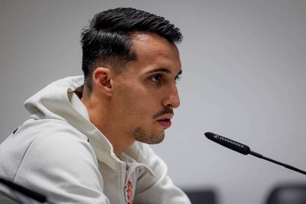SOCCER - UEFA CL, Sturm vs Girona KLAGENFURT,AUSTRIA,26.NOV.24 - SOCCER - UEFA Champions League, SK Sturm Graz vs Girona FC, preview, press conference, PK, Pressekonferenz Girona. Image shows Bojan Miovski (Girona).  GEPAxpictures xMatthiasxTrinkl