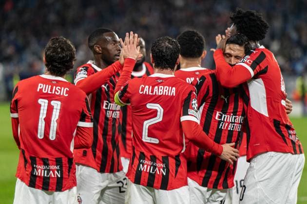 AC Milan players a goal celebrate during UEFA Champions league match, SK Slovan Bratislava - AC Milan , 26. november 2024, Tehelne pole Stadium, Bratislava, Slovakia Copyright: xMICHALxFAJT,ZOSPORTU.SKx DSC_6792