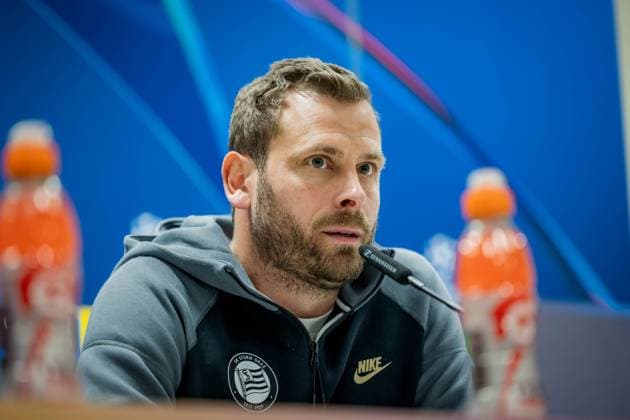 SOCCER - UEFA CL, Sturm vs Girona KLAGENFURT,AUSTRIA,26.NOV.24 - SOCCER - UEFA Champions League, SK Sturm Graz vs Girona FC, preview, press conference, PK, Pressekonferenz Sturm. Image shows head coach Juergen Saeumel (Sturm).  GEPAxpictures xMatthiasxTrinkl