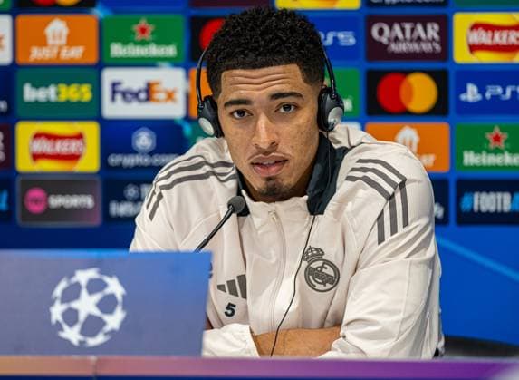 Football - UEFA Champions League - League Phase - Liverpool FC v Real Madrid CF - MD-1 LIVERPOOL, ENGLAND - Tuesday, November 26, 2024: Real Madrid s Jude Bellingham during a press conference, PK, Pressekonferenz at Anfield ahead of the UEFA Champions League game between Liverpool FC and Real Madrid CF. (Photo by David Rawcliffe Propaganda) LIVERPOOL Anfield MERSEYSIDE ENGLAND  Copyright: xDavidxRawcliffex P2024-11-26-Liverpool_Madrid_MD-1-111