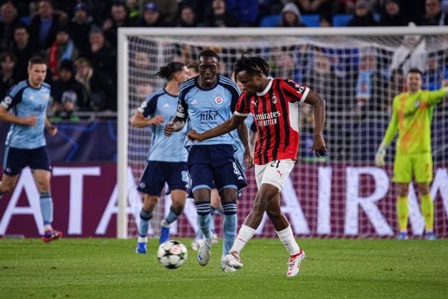 BRATYSLAWA 26.11.2024 LIGA MISTRZOW FAZA GRUPOWA SEZON 2024 2025 SLOVAN BRATYSLAWA - AC MILAN, BRATISLAVA CHAMPIONS LEAGUE LEAGUE PHASE SEASON 24 25 MATCH: SLOVAN BRATISLAVA - AC MILAN NZ SAMUEL CHUKWUEZE IDJESSI METSOKO FOT. JACEK STANISLAWEK 400mm.pl NEWSPIX.PL --- newspix.pl 