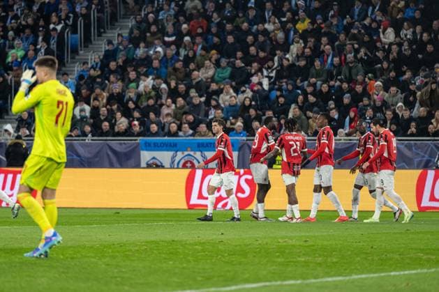 AC Milan players a goal celebrate during UEFA Champions league match, SK Slovan Bratislava - AC Milan , 26. november 2024, Tehelne pole Stadium, Bratislava, Slovakia Copyright: xMICHALxFAJT,ZOSPORTU.SKx DSC_7002