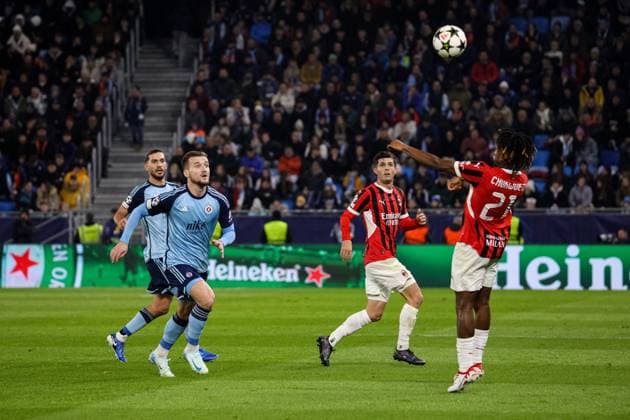 BRATYSLAWA 26.11.2024 LIGA MISTRZOW FAZA GRUPOWA SEZON 2024 2025 SLOVAN BRATYSLAWA - AC MILAN, BRATISLAVA CHAMPIONS LEAGUE LEAGUE PHASE SEASON 24 25 MATCH: SLOVAN BRATISLAVA - AC MILAN NZ SAMUEL CHUKWUEZE CHRISTIAN PULISIC FOT. JACEK STANISLAWEK 400mm.pl NEWSPIX.PL --- newspix.pl 