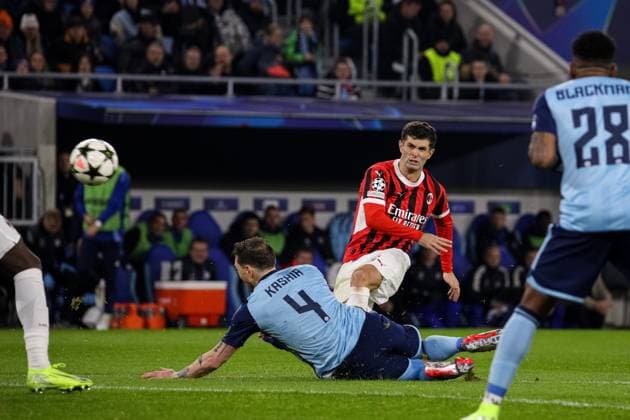 Sport Bilder des Tages BRATYSLAWA 26.11.2024 LIGA MISTRZOW FAZA GRUPOWA SEZON 2024 2025 SLOVAN BRATYSLAWA - AC MILAN, BRATISLAVA CHAMPIONS LEAGUE LEAGUE PHASE SEASON 24 25 MATCH: SLOVAN BRATISLAVA - AC MILAN NZ CHRISTIAN PULISIC GURAM KASHIA FOT. JACEK STANISLAWEK 400mm.pl NEWSPIX.PL --- newspix.pl 