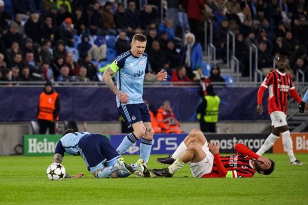 BRATYSLAWA 26.11.2024 LIGA MISTRZOW FAZA GRUPOWA SEZON 2024 2025 SLOVAN BRATYSLAWA - AC MILAN, BRATISLAVA CHAMPIONS LEAGUE LEAGUE PHASE SEASON 24 25 MATCH: SLOVAN BRATISLAVA - AC MILAN NZ DAVIDE CALABRIA TIGRAN BARSEGHYAN FOT. JACEK STANISLAWEK 400mm.pl NEWSPIX.PL --- newspix.pl 