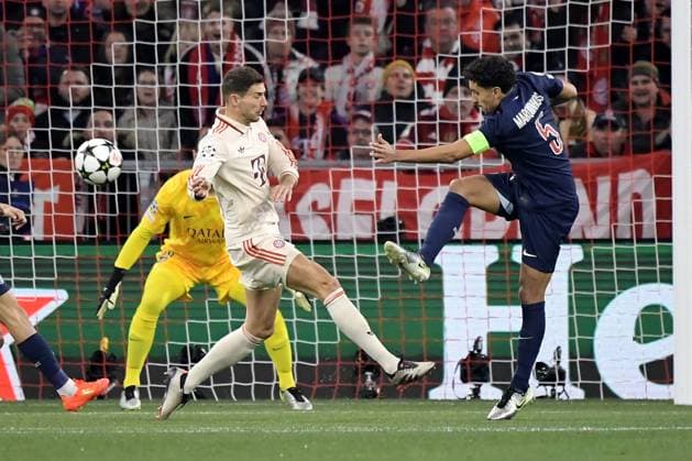 26 11 2024, xemx, Football UEFA Champions League, FC Bayern Muenchen Paris St Germain emspor, v l Leon Goretzka FC Bayern Muenchen Marquinhos PSG Paris St Germain duel, action, action, battle for the ball DFL DFB REGULATIONS PROHIBIT ANY USE OF PHOTOGRAPHS as IMAGE SEQUENCES and or QUASI VIDEO Muenchen