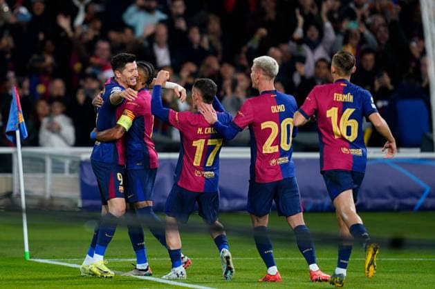 Robert Lewandowski of FC Barcelona, Barca celebrates the 1-0 FC Barcelona v Stade Brestois, UEFA Champions League match, date 5. Football, Lluis Companys Stadium, Barcelona, Spain - 26 Nov 2024 Editorial use only  Copyright: xBaguxBlanco Pressinphoto Shutterstockx 14945346p