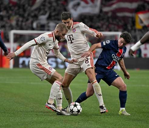 26 11 2024, Football UEFA Championsleague 2024 2025 Matchday 5, FC Bayern Munich Paris St Germain, at Allianz Arena Munich f l Konrad Laimer FC Bayern Munich , Leon Goretzka FC Bayern Munich vs Joao Neves FC Paris Saint Germain DFL and DFB regulations prohibit any use of photographs as image sequences and or quasi video