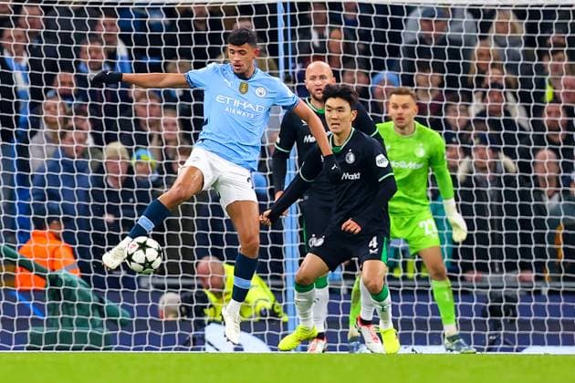 Manchester City FC v Feyenoord Matheus Nunes of Manchester City controls the ball during the Manchester City FC v Feyenoord UEFA Champions League Round 1 league stage match at the Etihad Stadium, Manchester, England, United Kingdom on 26 November 2024 Editorial use only. All images are copyright Every Second Media Limited. No images may be reproduced without prior permission. Copyright: xIMAGO EveryxSecondxMediax ESM-1226-0030