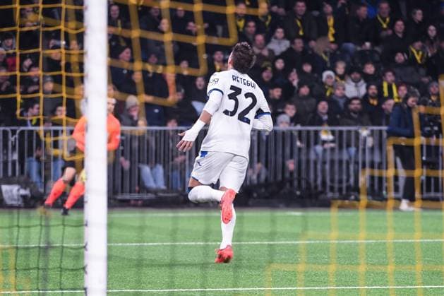 BERN, SWITZERLAND NOVEMBER 26 Mateo Retegui of Atalanta celebrates his goal during the UEFA Champions League 2024 25 League Phase MD5 match between BSC Young Boys and Atalanta BC at Stadion Wankdorf on November 26, 2024 in Bern, Switzerland Bern Stadion Wankdorf Bern Switzerland Copyright: xJustPictures.ch ManuelxWinterbergerx jp-en-EuSpIm-JP4_MAN_YB_Atalanta_26Nov2024_BE_01196