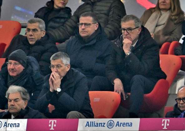 26 11 2024, Football UEFA Championsleague 2024 2025 Matchday 5, FC Bayern Munich Paris St Germain, in the Allianz Arena Munich Manager Max Eberl FC Bayern Munich , CEO Jan Christian Dreesen FC Bayern Munich and President Herbert Hainer FC Bayern make long faces DFL and DFB regulations prohibit any use of photographs as image sequences and or quasi video