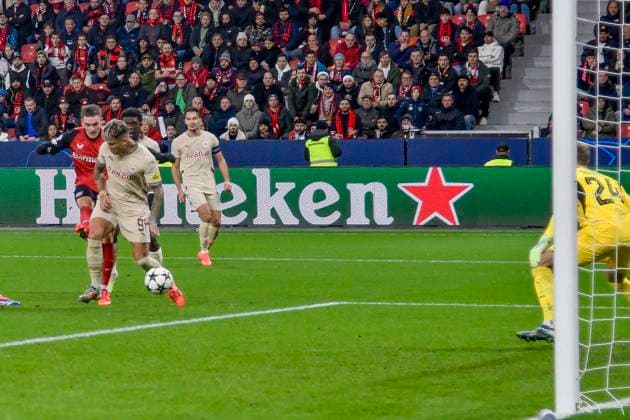 Florian Wirtz Leverkusen 10 scores the goal for 3 0 26 11 2024 Soccer Champions League, Bayer Leverkusen vs RB Salzburg, BayArena, Leverkusen, NRW Germany Copyright: xpepphotox xHorstxMauelshagenx pep00321, pep_20241126_hm_0269