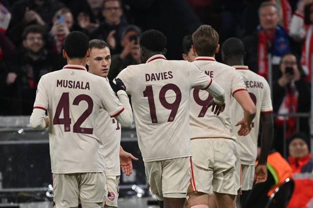 26 11 2024, xjrdrx, Football UEFA Champions League, FC Bayern Muenchen Paris St Germain emspor, v l Torjubel nach dem Tor zum celebrating the goal celebrate 1 0 durch Min jae Kim FC Bayern Muenchen DFL DFB REGULATIONS PROHIBIT ANY USE OF PHOTOGRAPHS as IMAGE SEQUENCES and or QUASI VIDEO Muenchen