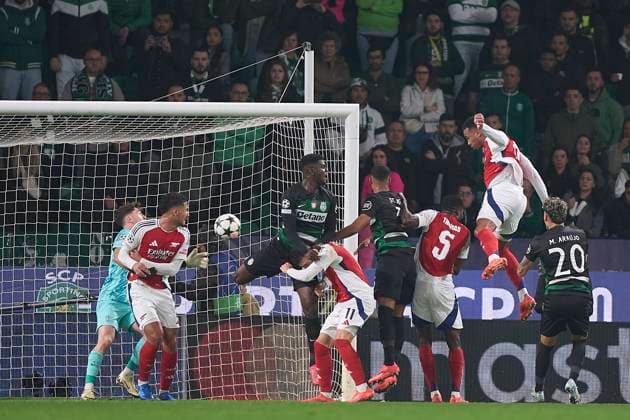 Sporting Clube de Portugal v Arsenal FC - UEFA Champions League 2024 25 League Phase MD5 Gabriel Magalhaes of Arsenal FC heads the ball and scores his team s third goal during the UEFA Champions League match between Sporting CP and Arsenal FC at Jose Alvalade Stadium in Lisbon, Portugal, on November 26, 2024. Lisbon, Portugal Lisbon Portugal  Copyright: xJosexManuelxAlvarezxReyx originalFilename:alvarezrey-notitle241126_npCrm.jpg