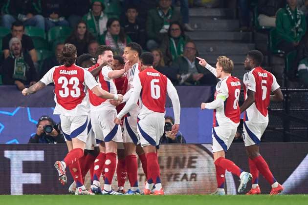 Sporting Clube de Portugal v Arsenal FC - UEFA Champions League 2024 25 League Phase MD5 Gabriel Martinelli of Arsenal FC celebrates with his teammates after scoring his team s first goal during the UEFA Champions League match between Sporting CP and Arsenal FC at Jose Alvalade Stadium in Lisbon, Portugal, on November 26, 2024. Lisbon, Portugal Lisbon Portugal  Copyright: xJosexManuelxAlvarezxReyx originalFilename:alvarezrey-notitle241126_nplYR.jpg