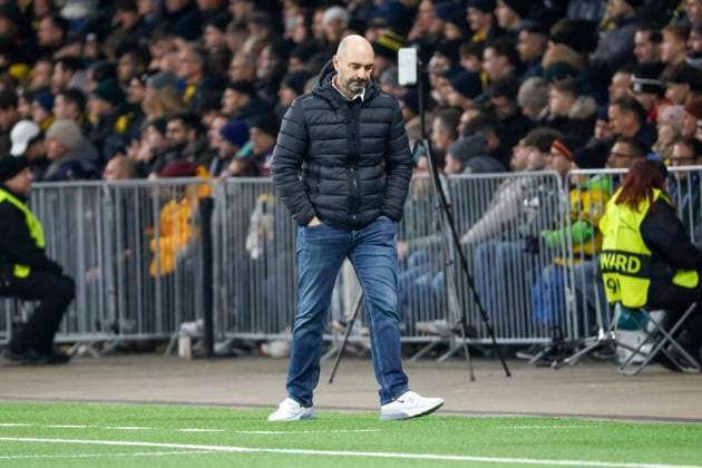 Joël Magnin, Joel Magnin BSC Young Boys, Coach , Football, UEFA Champions League, Matchday 5, 2024 2025, Young Boys Bern vs Atalanta Bergamo, 26 11 2024, Stadion Wankdorf, Bern, Switzerland Bern Stadion Wankdorf Canton Bern Switzerland Copyright: xGrantxHubbsx