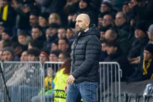 Joël Magnin, Joel Magnin BSC Young Boys, Coach , Football, UEFA Champions League, Matchday 5, 2024 2025, Young Boys Bern vs Atalanta Bergamo, 26 11 2024, Stadion Wankdorf, Bern, Switzerland Bern Stadion Wankdorf Canton Bern Switzerland Copyright: xGrantxHubbsx
