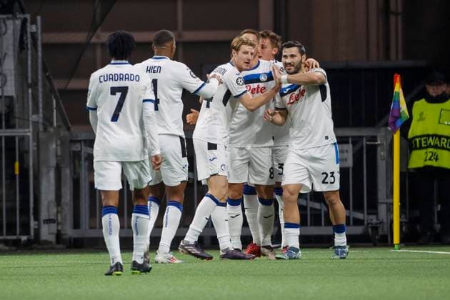 Goal celebration Atalanta Bergamo at 1 3 by Sead Kolasinac Atalanta Bergamo, 23 , Soccer, UEFA Champions League, Matchday 5, 2024 2025, Young Boys Bern vs Atalanta Bergamo, 26 11 2024, Stadion Wankdorf, Bern, Switzerland Bern Stadion Wankdorf Canton Bern Switzerland Copyright: xGrantxHubbsx