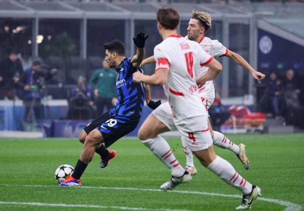 November 26, 2024, Milano, Milano, ITALIA: During the Champions League match 26 11 2024 Football match between FC International Milan vs LB Lipsia at the San Siro stadium Milan.In the photo: Mehdi Taremi of internazionale Milano FC Milano ITALIA - ZUMAs236 20241126_aap_s236_008 Copyright: xFabioxSassox