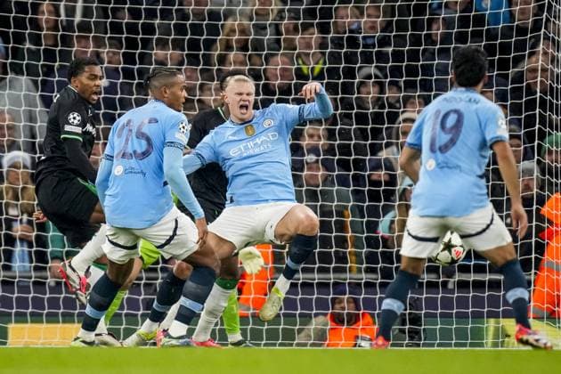 UEFA Champions League: Manchester City F.C. v Feyenoord Manchester - Erling Haaland of Manchester City FC during the fifth round of new format of the UEFA Champions League 2024 2025. The match is set between Manchester City and Feyenoord at Etihad Stadium on 26 November 2024 in Manchester, England. Copyright: xYannickxVerhoevenx