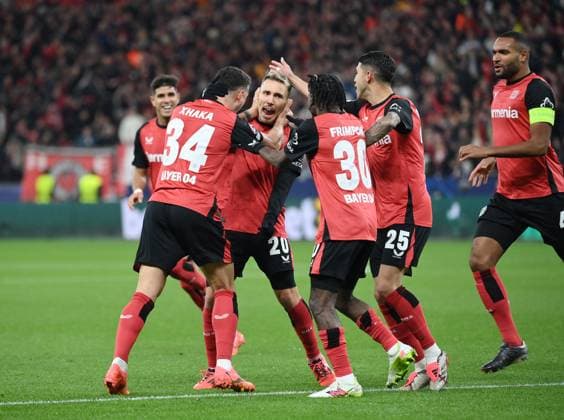 Jubel 2 0 v li , Granit Xhaka Bayer 04 Leverkusen , Alejandro Grimaldo Bayer 04 Leverkusen , Jeremie Frimpong Bayer 04 Leverkusen , Exequiel Palacios Bayer 04 Leverkusen , Jonathan Tah Bayer 04 Leverkusen 26 11 2024, Football UEFA Champions League 2024 25, 5 Matchday Bayer 04 Leverkusen RB Salzburg Leverkusen BayArena Nordrhein Westfalen Germany Team2