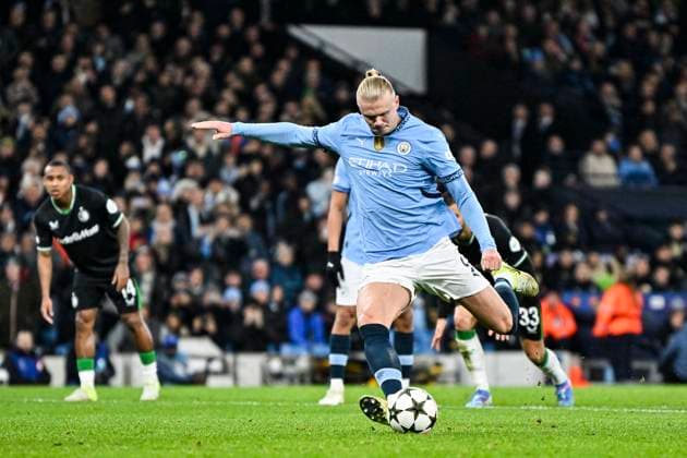 26th November 2024; Etihad Stadium, Manchester, England; UEFA Champions League Football, Manchester City versus Feyenoord; Erling Haaland of Manchester City shoots and scores from the penalty spot in the 44th minute for 1-0  ActionPlus12720433 GodfreyxPitt
