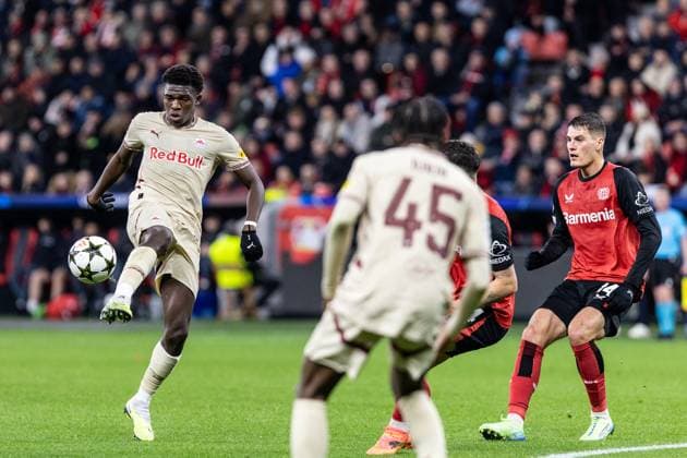 UEFA Champions League Bayer 04 Leverkusen FC Salzburg 26 11 2024 Lucas Gourna Douath FC Salzburg, 27 UEFA Champions League Bayer 04 Leverkusen FC Salzburg BayArena, Leverkusen 26 11 2024 Copyright: xBEAUTIFULxSPORTS Buriakovx