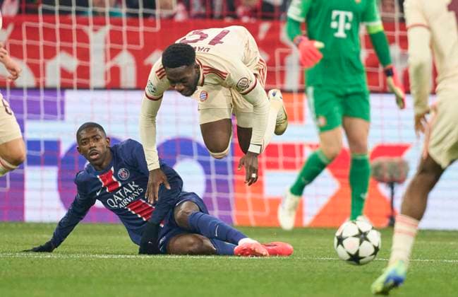 Ousmane Dembele, PSG 10red card and foul against Alphonso DAVIES, FCB 19 in the League Phase MD5 match FC BAYERN MUENCHEN - PARIS SG of football UEFA Champions League in season 2024 2025 in Munich, Nov 26, 2024 , FCB, 5. Spieltag, München