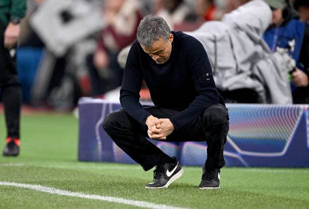 FOOTBALL CHAMPIONS LEAGUE SEASON 2024 2025 Preliminary Round 5 Matchday FC Bayern Munich Paris Saint Germain 26 11 2024 Coach Luis Enrique Paris Saint Germain