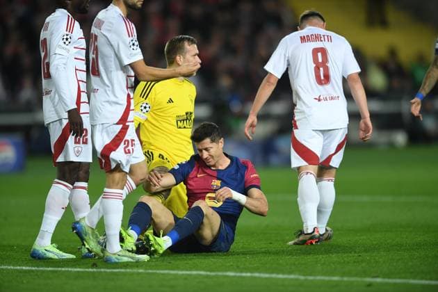 FC Barcelona, Barca v STADE BRESTOIS OLIMPIC STADIUM LLUIS COMPANYS. MONTJUIC,BARCELONA. NOVEMBER 26,2024 FC BARCELONA vs Stade Brestois November 26,2024 Robert Lewandowski (9) of FC Barcelona during the UEFA Champions League 2024 25 League Phase match between FC Barcelona and Stade Brestois at Olimpic Stadium Lluis Companys of MontjuÃ¯c in Barcelona, Spain. Barcelona ESP Copyright: xS.xRosx