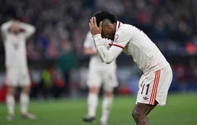 Kingsley Coman FC Bayern Muenchen FCB 11 Disappointment disappointed after missed goal chance Gesture Gesture FC Bayern Muenchen FCB vs Paris Saint Germain PSG Matchday 5 26 11 2024 DFL REGULATIONS PROHIBIT ANY USE OF PHOTOGRAPHS AS IMAGE SEQUENCES AND OR QUASI VIDEO FC Bayern Muenchen FCB vs Paris Saint Germain PSG