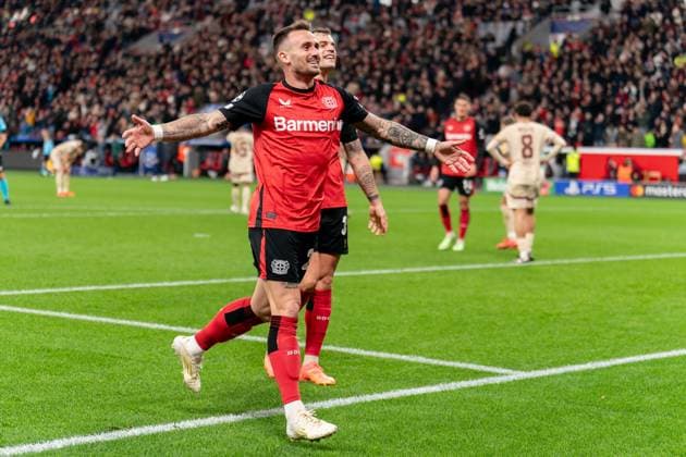 2024-11-26 Bayer 04 Leverkusen v FC Salzburg - UEFA Champions League 2024 25 League Phase MD5 LEVERKUSEN, GERMANY - NOVEMBER 26: Aleix Garcia of Bayer 04 Leverkusen celebrates after scoring the team s fifth goal during the UEFA Champions League 2024 25 League Phase MD5 match between Bayer 04 Leverkusen and FC Salzburg at BayArena on November 26, 2024 in Leverkusen, Germany. (Photo by Joris Verwijst BSR Agency) Leverkusen Germany Content not available for redistribution in The Netherlands directly or indirectly through any third parties. Copyright: xBSRxAgencyx