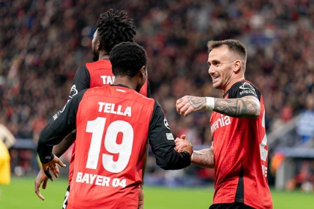 2024-11-26 Bayer 04 Leverkusen v FC Salzburg - UEFA Champions League 2024 25 League Phase MD5 LEVERKUSEN, GERMANY - NOVEMBER 26: Aleix Garcia of Bayer 04 Leverkusen celebrates after scoring the team s fifth goal with Nathan Tella of Bayer 04 Leverkusen during the UEFA Champions League 2024 25 League Phase MD5 match between Bayer 04 Leverkusen and FC Salzburg at BayArena on November 26, 2024 in Leverkusen, Germany. (Photo by Joris Verwijst BSR Agency) Leverkusen Germany Content not available for redistribution in The Netherlands directly or indirectly through any third parties. Copyright: xBSRxAgencyx