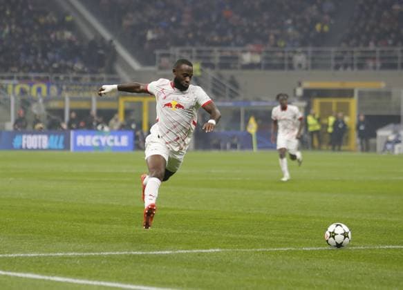 Lutsharel Geertruida of RB Leipzig during the Uefa Champions league 2024 25, , football match between FC Inter and RB Leipzig on 26 November 2024 at San Siro Stadium Ã¢ÂÄÂ˜Ã¢ÂÄÂ™ Giuseppe MeazzaÃ¢ÂÄÂ™Ã¢ÂÄÂ™ in Milan, Italy, Photo Nderim Kaceli  Copyright: xNderimxKaceli IPAxSportx xipa-agx xx IPA_51901013 IPA_Agency_IPA51901013