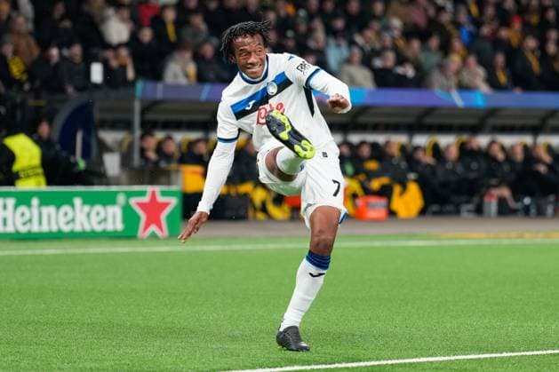 Juan Cuadrado Atalanta Bergamo , 7 Soccer, UEFA Champions Legue, Matchday 5, 2024 2025, BSC Young Boys vs Atalanta Bergamo, 26 11 2024, Stadion Wankdorf, Bern,Switzerland, Bern Wankdorf Stadion Canton Bern Switzerland Copyright: xFinleyxMörchx