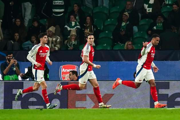 241126 Gabriel of Arsenal celebrates the 0 3 goal during the Champions League football match between Sporting Lisbon and Arsenal on November 26, 2024 in Lisbon Photo Gualter Fatia BILDBYRAN kod XY XY0033 fotboll football soccer fotball uefa champions league champions league sporting lisbon Sporting CP Sporting Lissabon arsenal bbeng jubel  Copyright: GualterxFatia BB241126ZR019