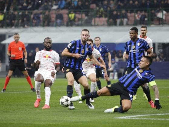 CALCIO - UEFA Champions League - Inter - FC Internazionale vs RB Leipzig Lautaro Martinez of FC Inter during the Uefa Champions league 2024 25, , football match between FC Inter and RB Leipzig on 26 November 2024 at San Siro Stadium â??â?? Giuseppe Meazzaâ??â?? in Milan, Italy, Photo Nderim Kaceli Milan Italy  Copyright: xIPAxSport ABACAx
