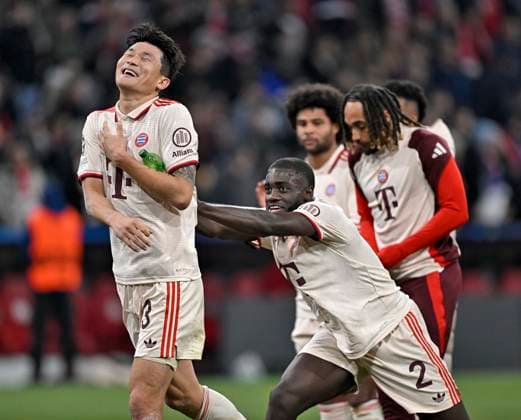 26 11 2024, Football UEFA Championsleague 2024 2025 Matchday 5, FC Bayern Munich Paris St Germain, in the Allianz Arena Munich v l Minjae Kim Bayern Munich and Dayot Upamecano FC Bayern Munich celebrate DFL and DFB regulations prohibit any use of photographs as image sequences and or quasi video