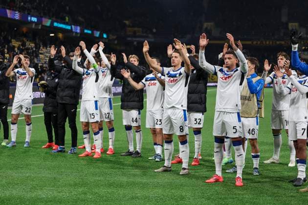 Atalanta Bergamo after the match , Football, UEFA Champions League, Matchday 5, 2024 2025, Young Boys Bern vs Atalanta Bergamo, 26 11 2024, Stadion Wankdorf, Bern, Switzerland Bern Stadion Wankdorf Canton Bern Switzerland Copyright: xGrantxHubbsx