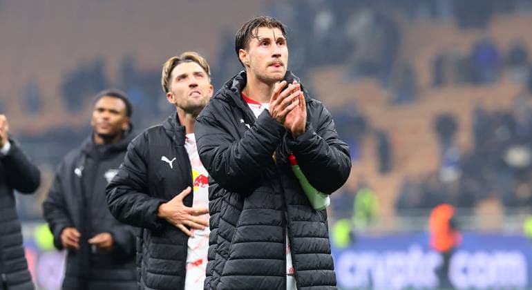 Inter Milan RB Leipzig Champions League Leipzig, 26 11 2024, Giuseppe Meazza Stadion, Football, UEFA Champions League, Matchday 5 , RB Leipzig vs FC Inter Milan 1 0 1 0 , Pictured Disappointment at RB Leipzig after the match Willi Orban 4, RB Leipzig , Kevin Kampl 44, RB Leipzig , Picture Point